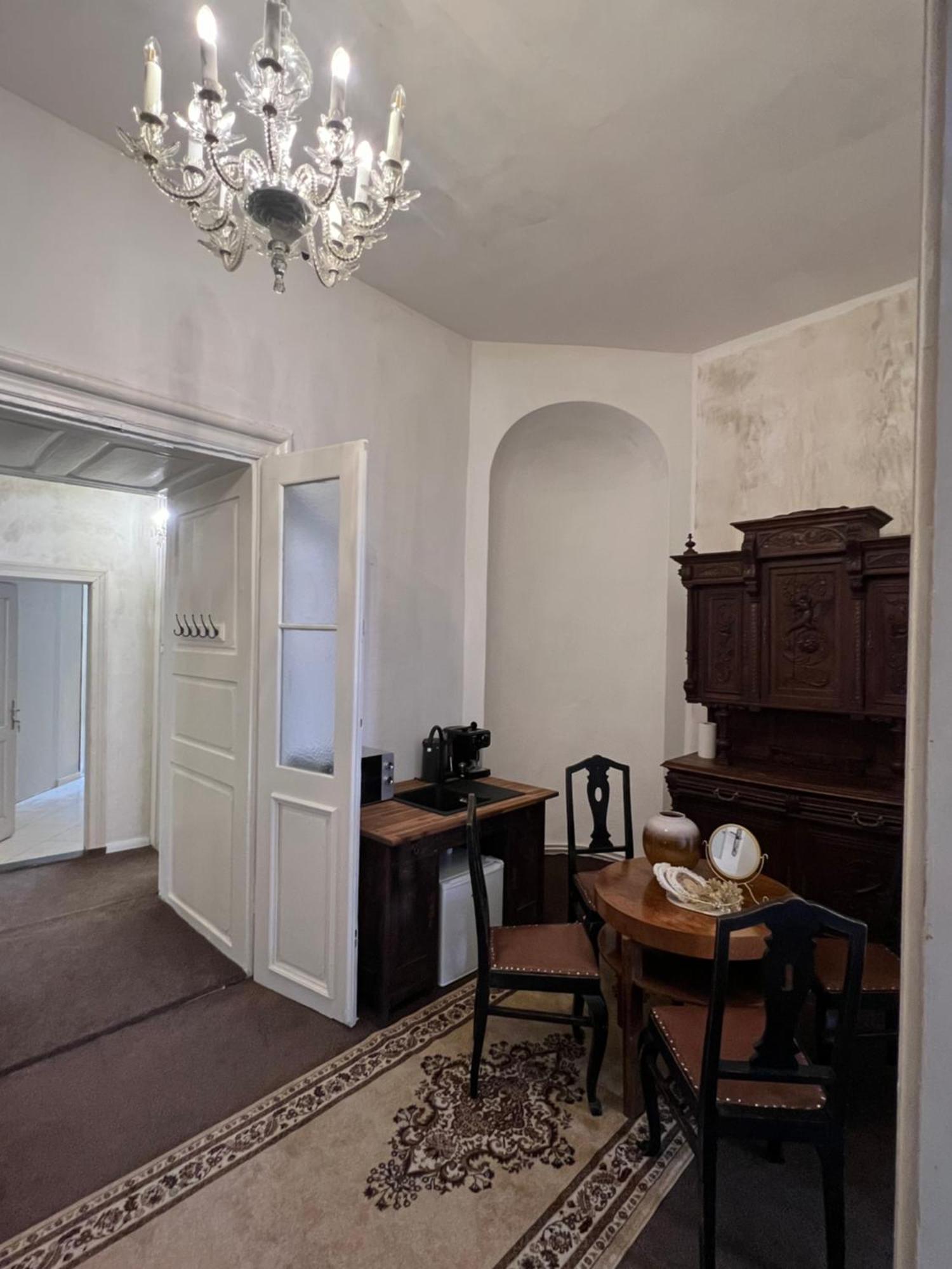 Csaky Palace 2 * Pressburg