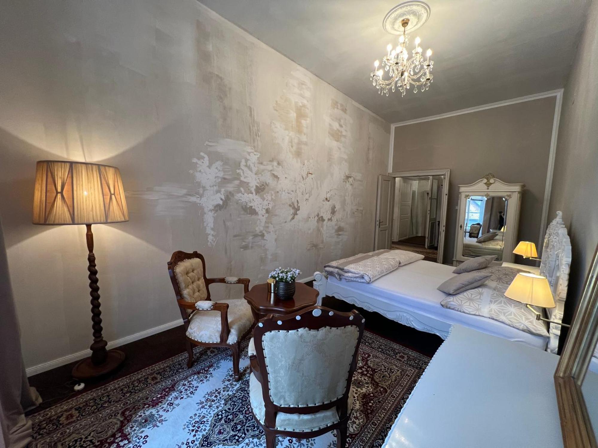 Apartment Csaky Palace 2 *